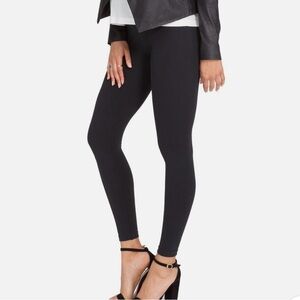 SPANX Look At Me Now Leggings